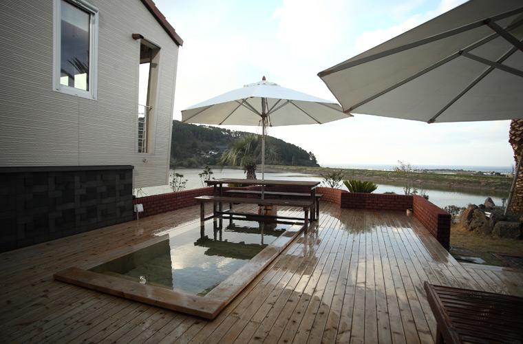 Jeju Lake Pension מראה חיצוני תמונה