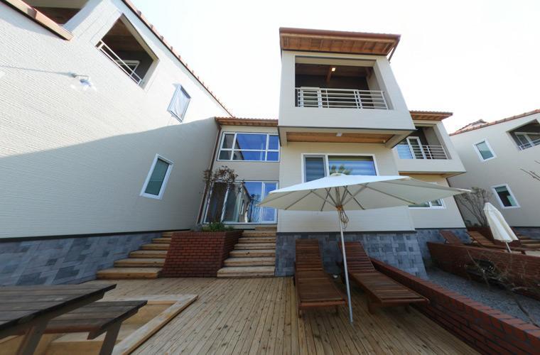 Jeju Lake Pension מראה חיצוני תמונה